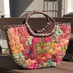 Straw flower handbag